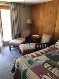 4 Seasons Inn on Fall River - 75