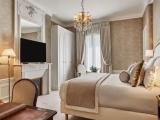 Executive Double room Rue de la Paix View