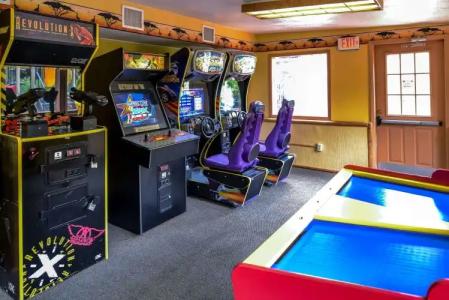 Parkway International Resort - 16