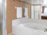 2 Bedrooms Villa