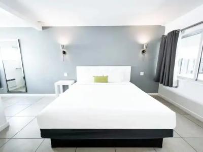 Royal Palms Resort & Spa - 28