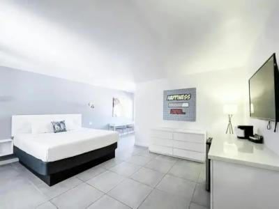 Royal Palms Resort & Spa - 41