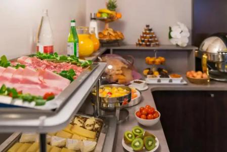 Hôtel Le Marquis by Inwoods - 12