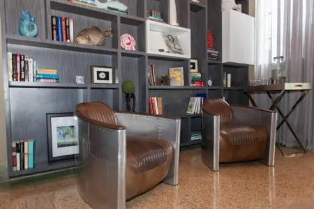 Lincoln Arms Suites - 10