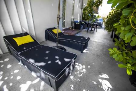 Lincoln Arms Suites - 12