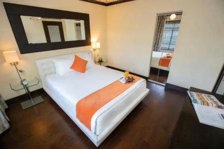 Lincoln Arms Suites - 31