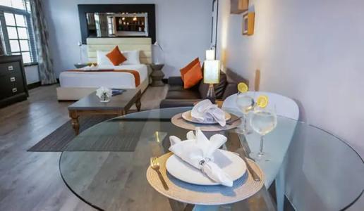 Lincoln Arms Suites - 53