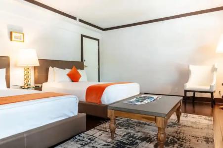 Lincoln Arms Suites - 74