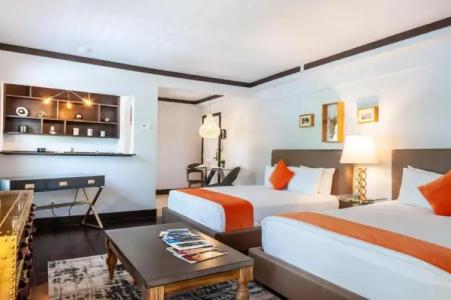 Lincoln Arms Suites - 87