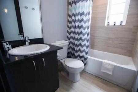 Lincoln Arms Suites - 85