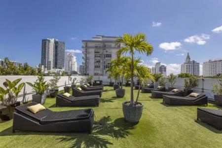 Lincoln Arms Suites - 13