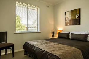 Adelaide DressCircle Apartments - Childers Street, Adelaide