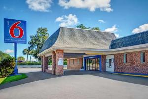 Motel 6-Tallahassee, FL - Downtown, Tallahassee