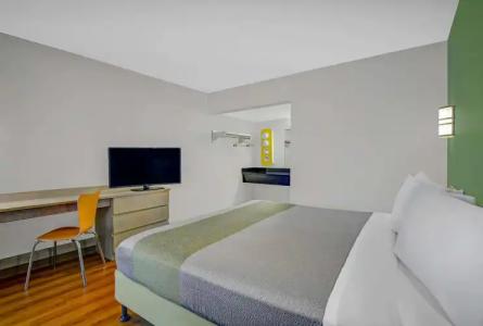 Motel 6-Tallahassee, FL - Downtown - 2