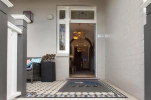 Cremorne Point Manor, Sydney