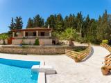 2 Bedrooms Grand Cottage