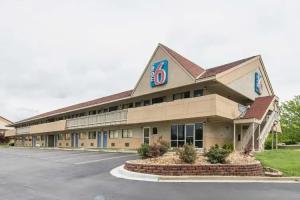 Motel 6-Overland Park, KS, Overland Park