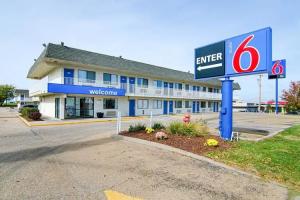 Motel 6-Topeka, KS - Northwest, Topeka