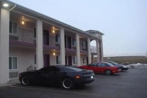 Townhouse Inn & Suites Omaha, Omaha