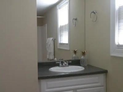 Yankee Clipper Inn - 9