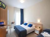 Standard Quadruple room with sea view