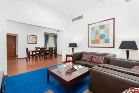 Golden Sands & Residences - 120