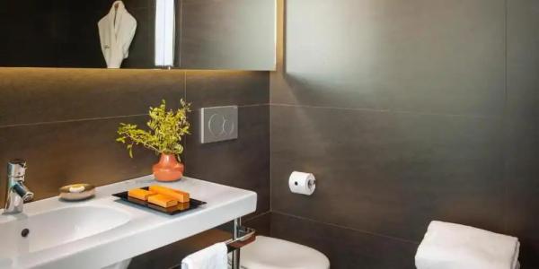 Grand Central, Small Luxurys - 108