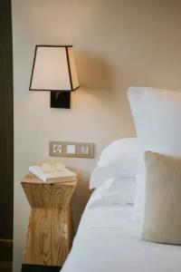 Grand Central, Small Luxurys - 116