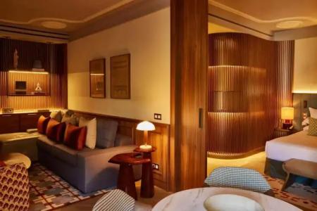 Grand Central, Small Luxurys - 124