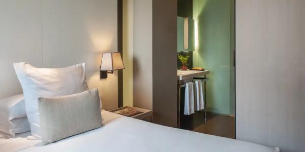 Grand Central, Small Luxurys - 102