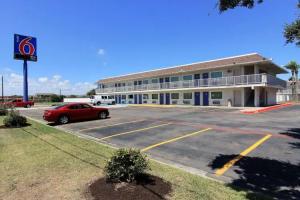 Motel 6-Corpus Christi, TX - East - North Padre Island, Corpus Christi