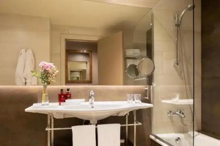 Duquesa de Cardona 4 Sup by Grup Duquessa - 44