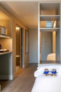 Duquesa de Cardona 4 Sup by Grup Duquessa - 54