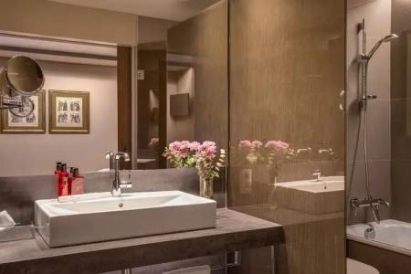 Duquesa de Cardona 4 Sup by Grup Duquessa - 47