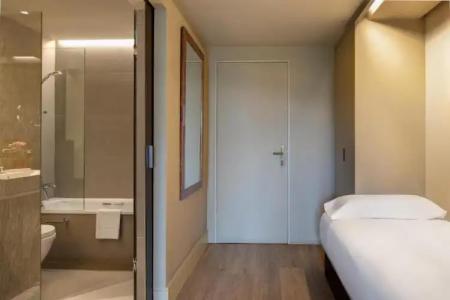 Duquesa de Cardona 4 Sup by Grup Duquessa - 72