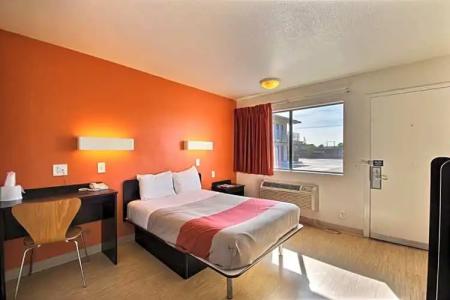 Motel 6-Laredo, TX - South - 46