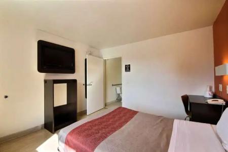 Motel 6-Laredo, TX - South - 57