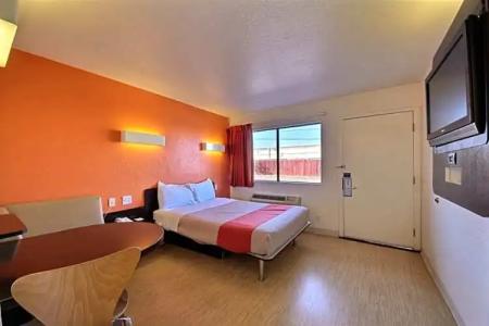 Motel 6-Laredo, TX - South - 43