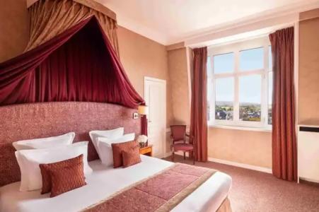 Hôtel Barrière Le Royal Deauville - 40