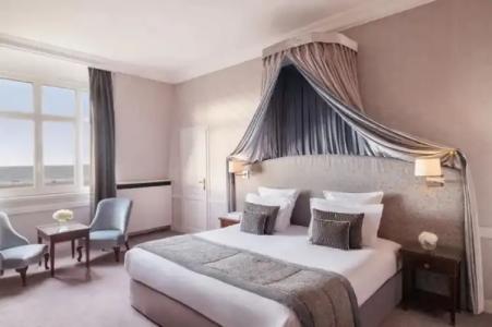 Hôtel Barrière Le Royal Deauville - 54