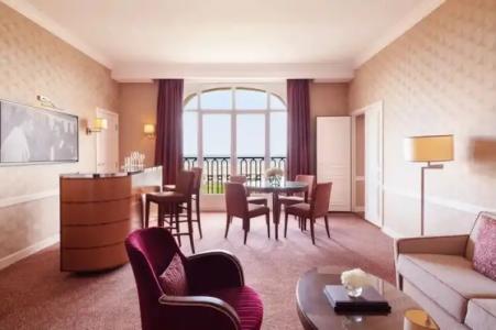 Hôtel Barrière Le Royal Deauville - 81