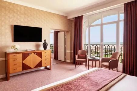 Hôtel Barrière Le Royal Deauville - 80