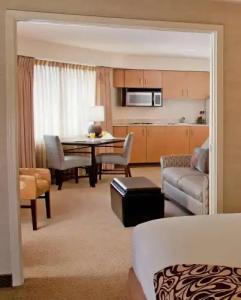 Silver Cloud - Bellevue - 5