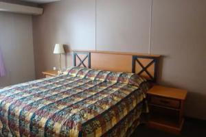 Economy Inn, Green Bay