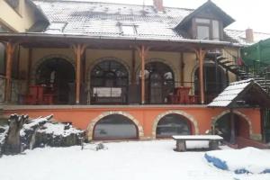 Leganyi Apartmanhaz, Eger
