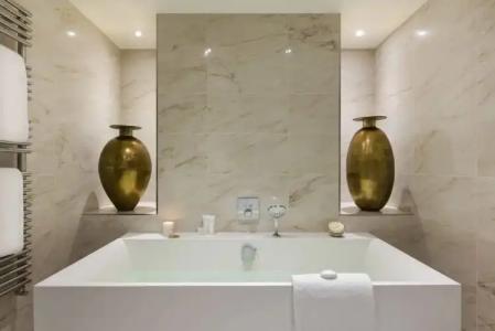 Hôtel Barrière L'Hermitage - 151