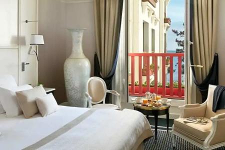 Hôtel Barrière L'Hermitage - 81