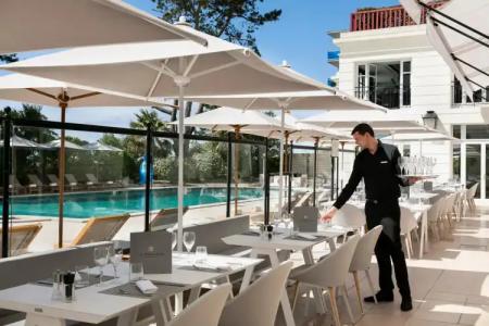 Hôtel Barrière L'Hermitage - 40