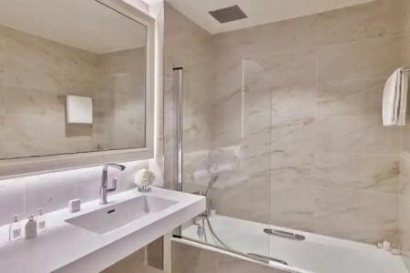 Hôtel Barrière L'Hermitage - 78