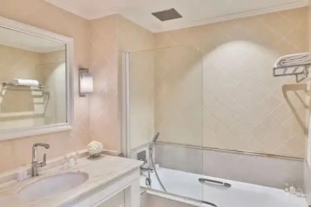 Hôtel Barrière L'Hermitage - 61